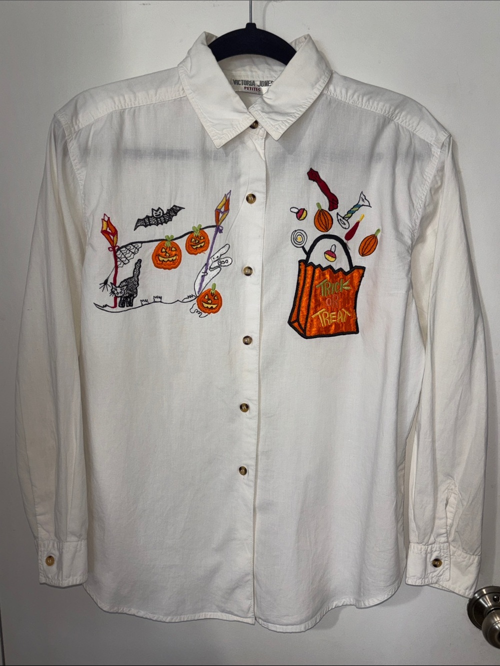 Victoria Jones Woman Halloween button down Shirt Size PL
